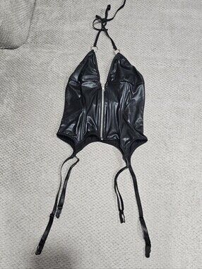 3/$15! Wet Look Merrywidow With Zipper, Small